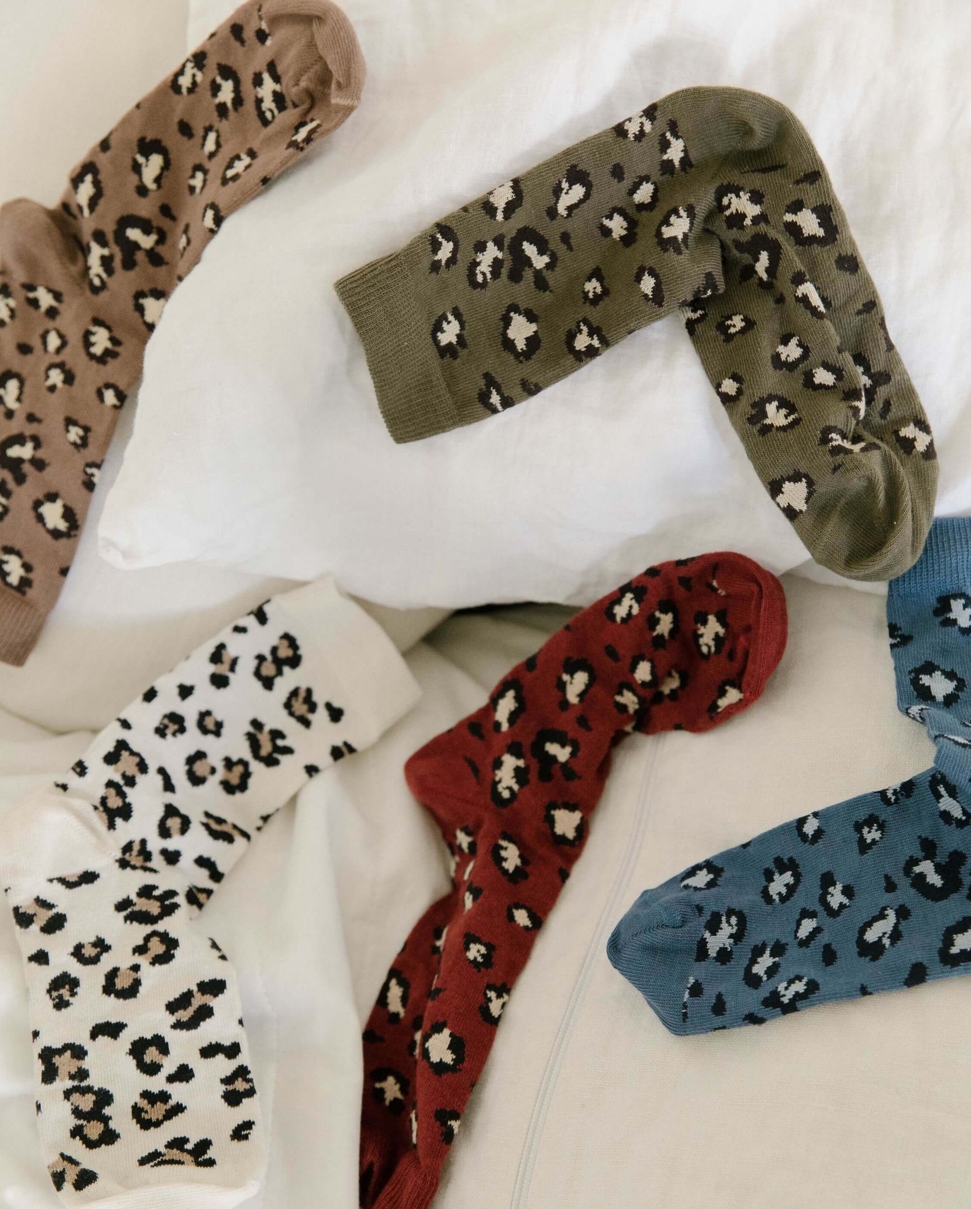 Pack 2 paires chaussettes femme léopard, blanc-bordeaux